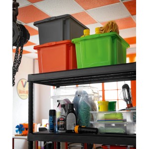Gestapelte H-Stapelboxen (23 l) in Orange, Grau und Grün im Regal.