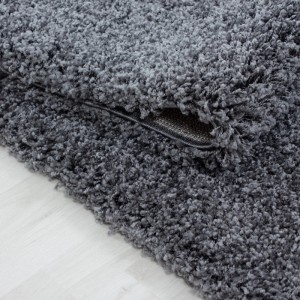 Grauer Ayyildiz Hochflorteppich Life 1500 (Ø 120 cm). Flauschiger, runder Shaggy-Teppich für Wohnräume.