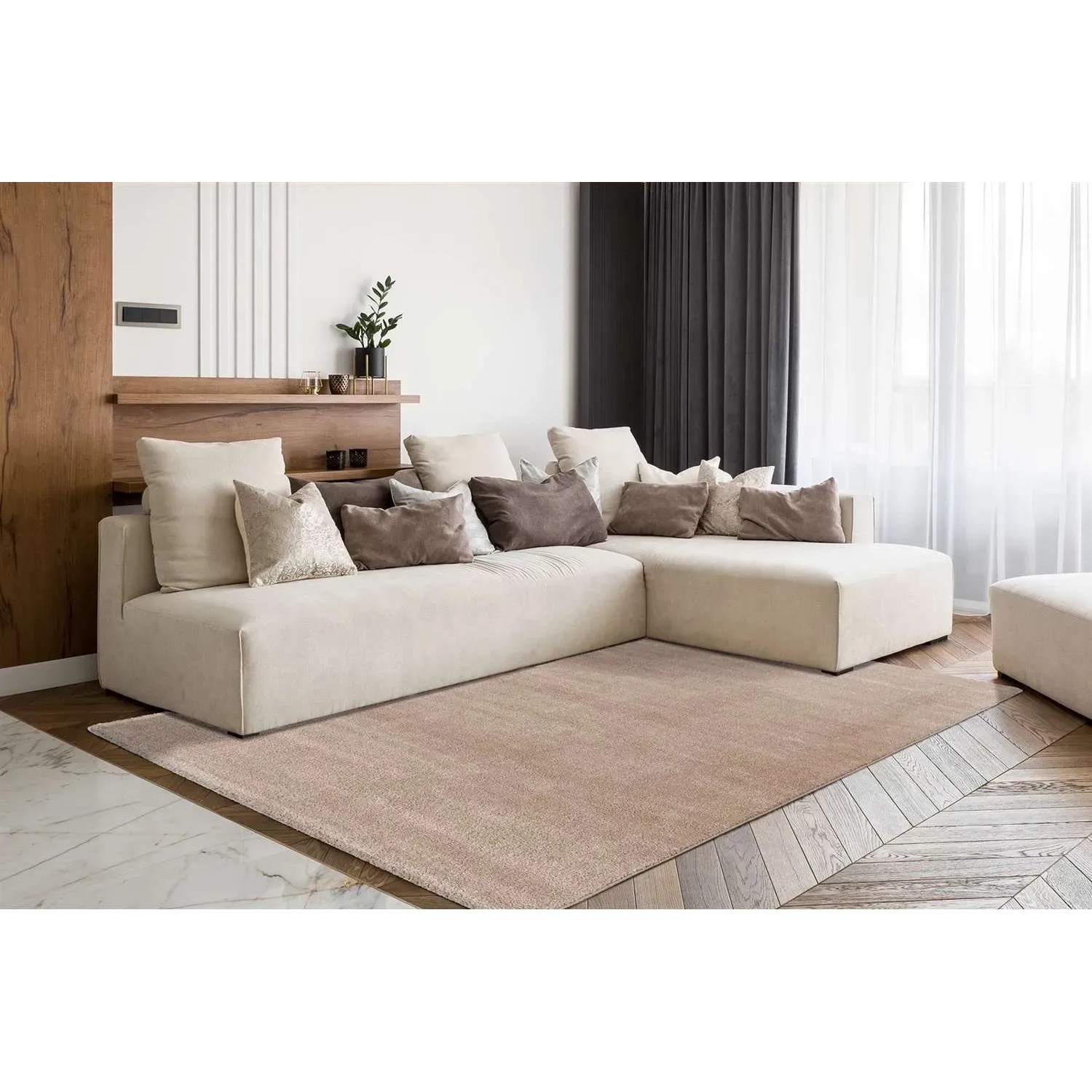 MeGusta Kurzflor Teppich Uni Klassisch Taupe, 160x230 cm im Wohnzimmer.