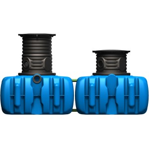 4rain Flachtank Flat XL-Paket 14.000 l: Zwei blaue Erdtanks mit schwarzem Domschacht verbunden.