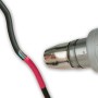 Anwendung Schrumpfschlauch-Set: Kabel mit Schrumpfschlauch und Heißluftpistole.