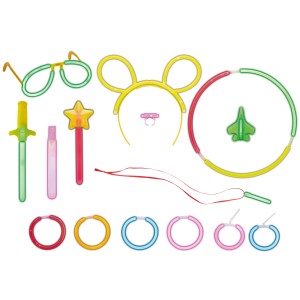 Mehrfarbiges Knicklichter Party-Set mit Brille, Haarreifen, Armbändern, Schwert, Ring und mehr.
