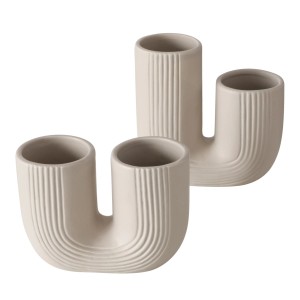 Zwei moderne Boltze Home Vasen Filicio in Beige, verschiedene Formen.