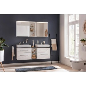 Badezimmer mit Fackelmann Waschtisch-Platte Oxford (150,6 cm) in Schwarz mit zwei Aufsatzwaschbecken.