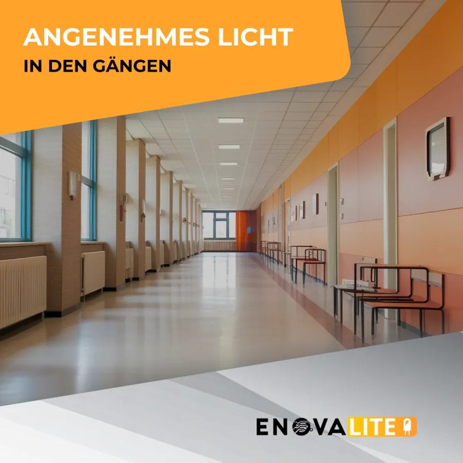 Langer Flur mit ENOVALITE LED-Panels 120x30 cm, die für helle, flimmerfreie Ausleuchtung sorgen.