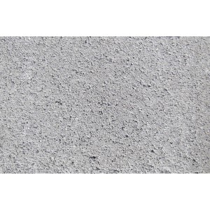 Graue Blockstufe (100x35x15 cm) für Treppen im Außenbereich. Glatte Betonoberfläche.
