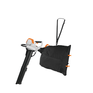 Stihl Akku-Saughäcksler SHA 140 in Orange-Grau mit schwarzem Fangsack. Leistungsstarker Akku-Laubsauger für Garten.