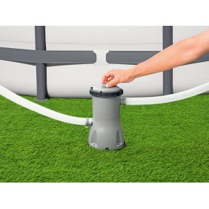 Bestway Pool Filterpumpe 800 gal im Einsatz, Kartuschenfilter für Pools von 1100-17400 l.