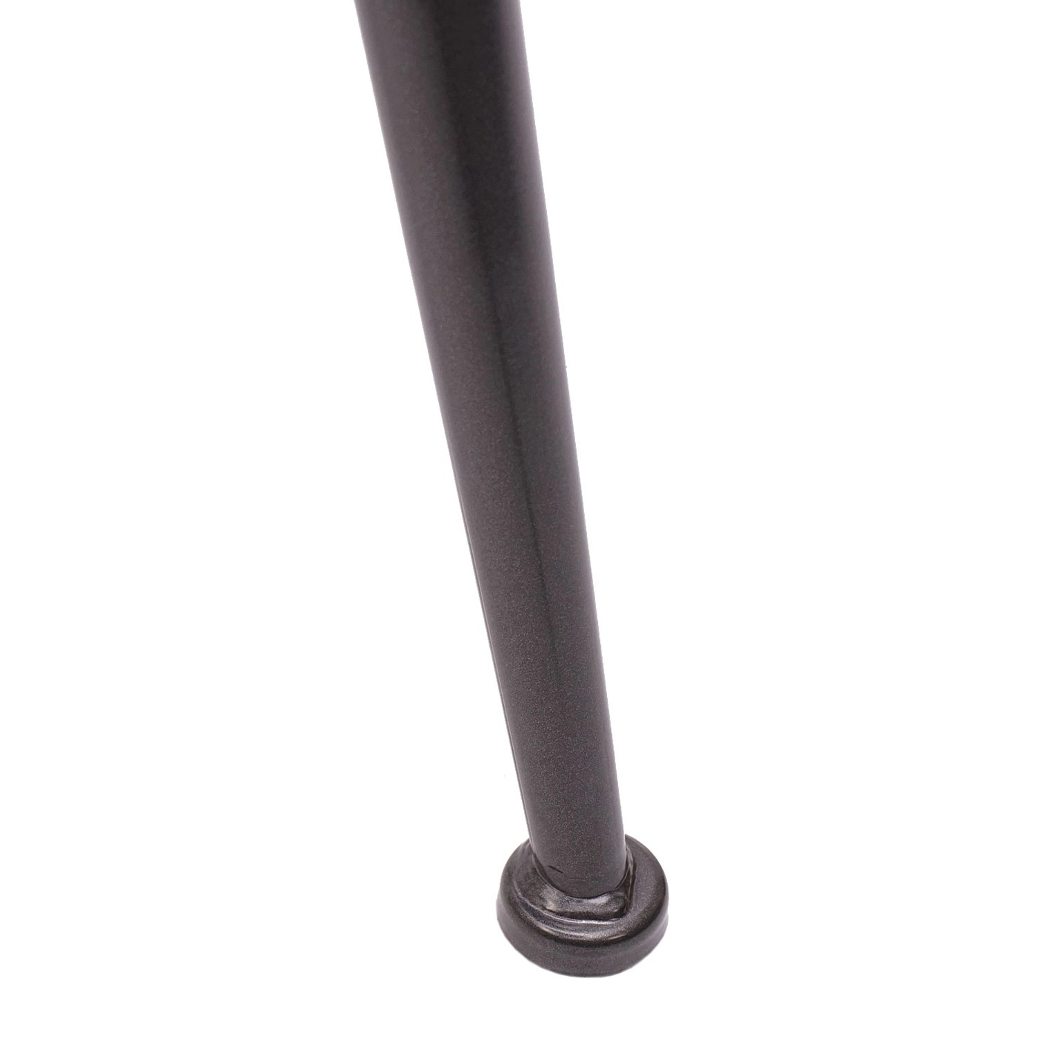 Detailaufnahme: Stahlbein mit Fußbodenschoner des braunen MCW Barhocker H10f Vintage.