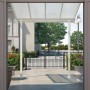 Weiße Palram Terrassenüberdachung Sierra, 230x230 cm, mit Polycarbonat-Platten und Aluminiumrahmen.