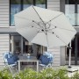 Hellgrauer Doppler Ampelschirm Active Ø 372 cm mit Dreh- und Neigungsfunktion für Garten und Terrasse.