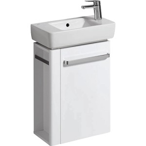 Geberit Waschbeckenunterschrank, weiß, 44,8 cm breit, mit Waschbecken und Armatur.