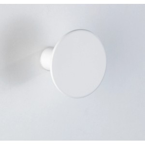 Weißer Wenko Wandhaken Melle aus Polyresin, runder Haken zum Schrauben für Bad, Küche & Garderobe.