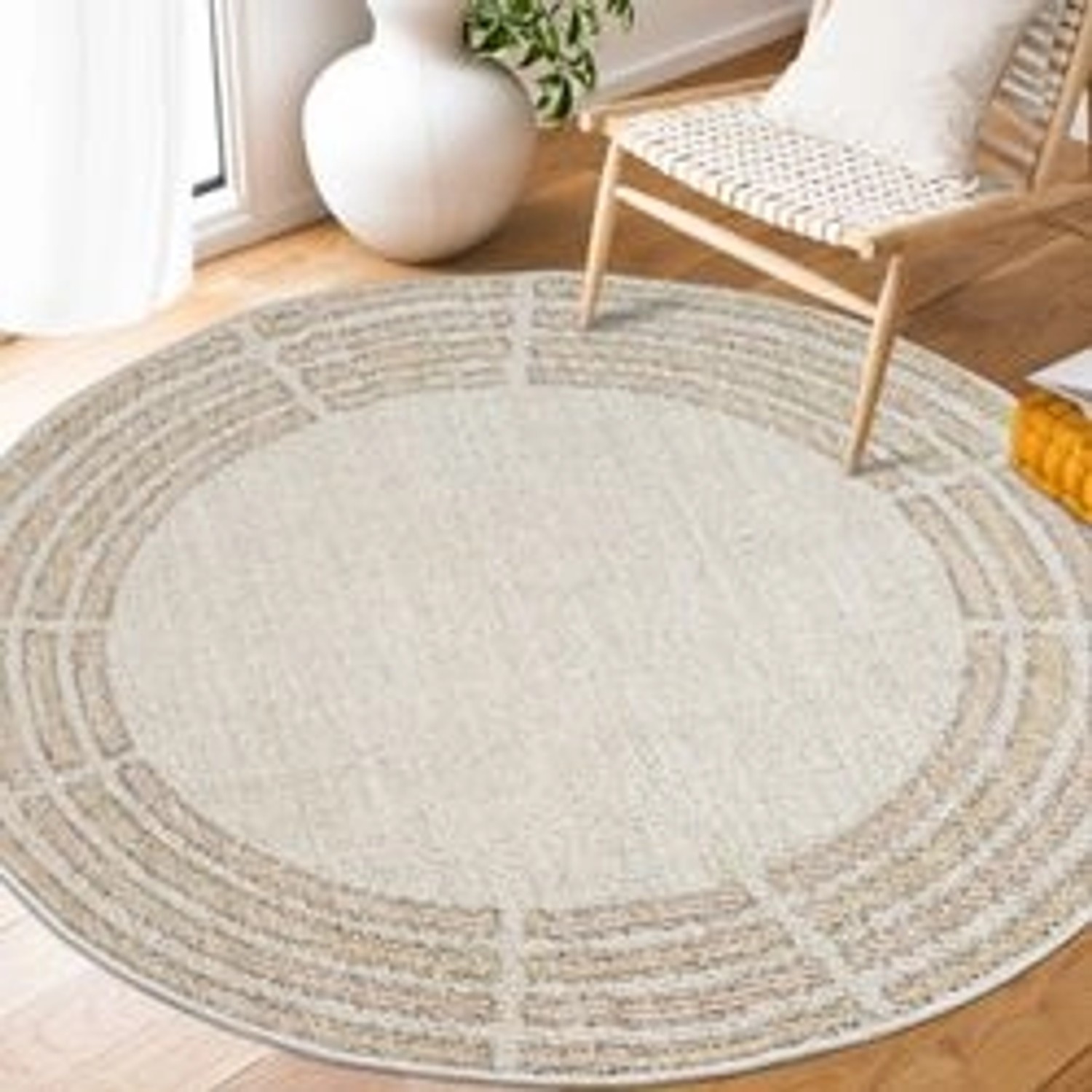 Runder, beiger payé Teppich Klassiko mit Fransen, 160x160 cm, im Boho-Stil.