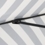 Detailaufnahme Marktschirm Honolulu, Ø 300 cm, grau-weiß gestreift, mit schwarzem Gestell.
