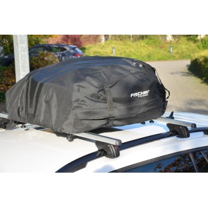 Fischer Dachbox, faltbar, 270 l, schwarz, auf Autodach montiert.