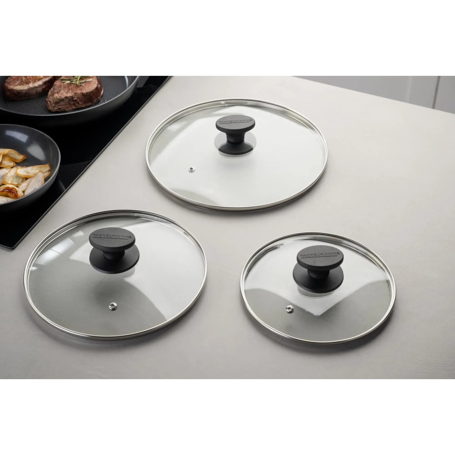 Fackelmann Pfannenglasdeckel in drei Größen. Glasdeckel mit schwarzem Griff für Töpfe und Pfannen.