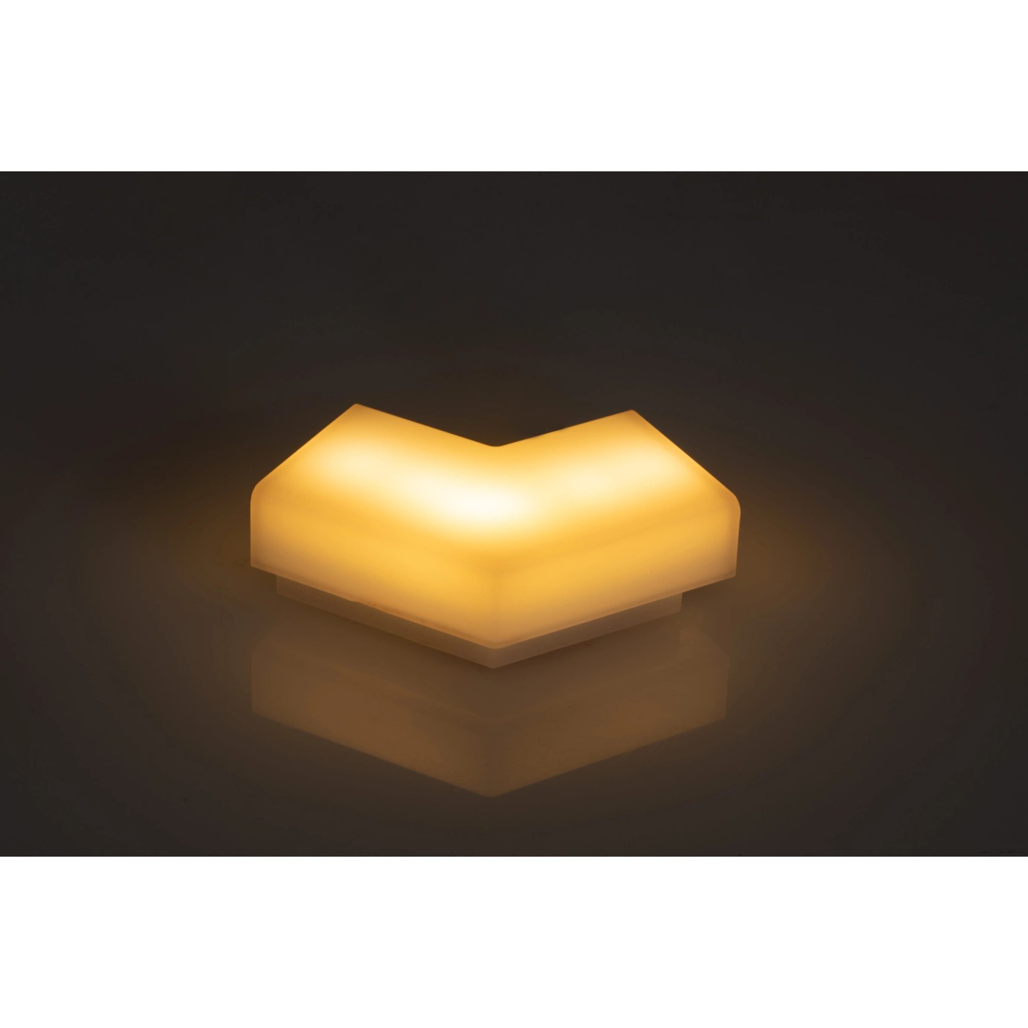 Trio Lines LED-Lichtsystem V-Verbinder, 120 Grad Winkel, warmweißes Licht.
