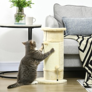 Katze kratzt am beigen PawHut Ecke Kratzstamm mit Sisal und Kratzball.