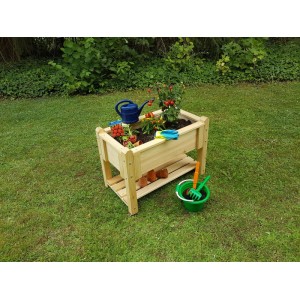 Promadino Kinder-Kräuterbeet Bruno aus Holz, bepflanzt mit Gemüse und Kräutern, mit Gießkanne und Gartengeräten.