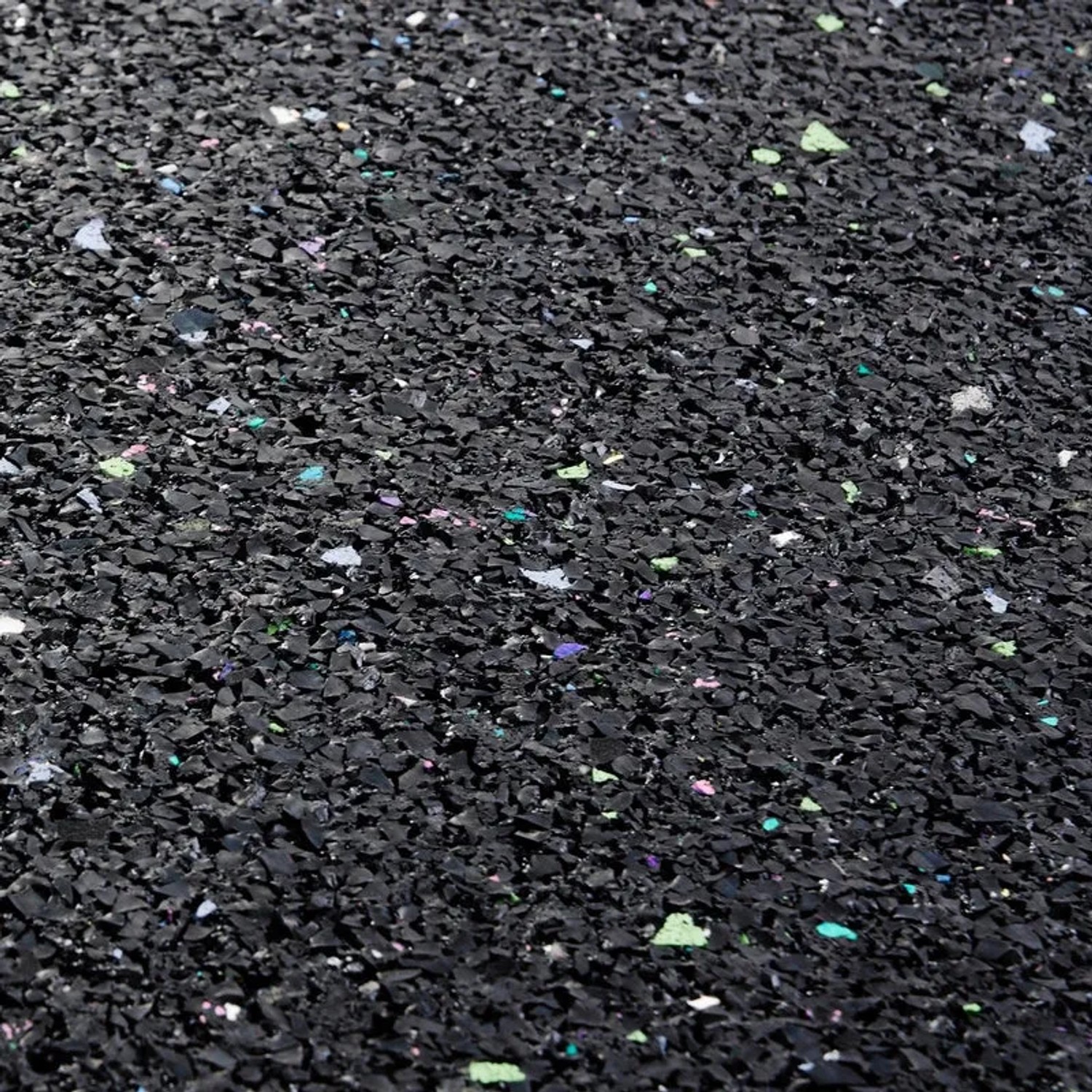 Schwarze KARAT Antivibrationsmatte/Schallschutzmatte aus Gummigranulat, Stärke 1 cm.