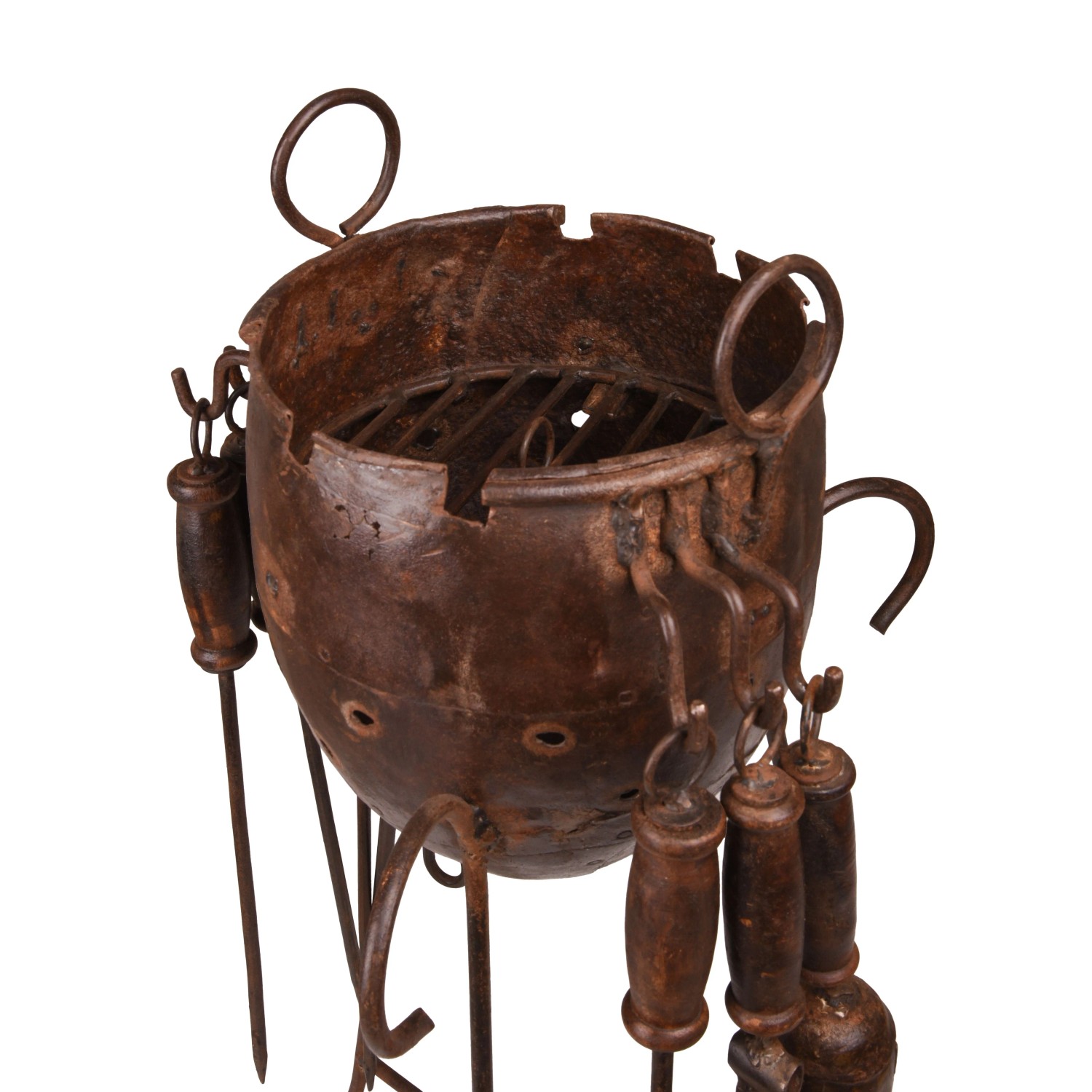 Dekorativer Grill RESO im Antik-Look, rostfarben, 66x34x34cm, mit Grillzubehör.