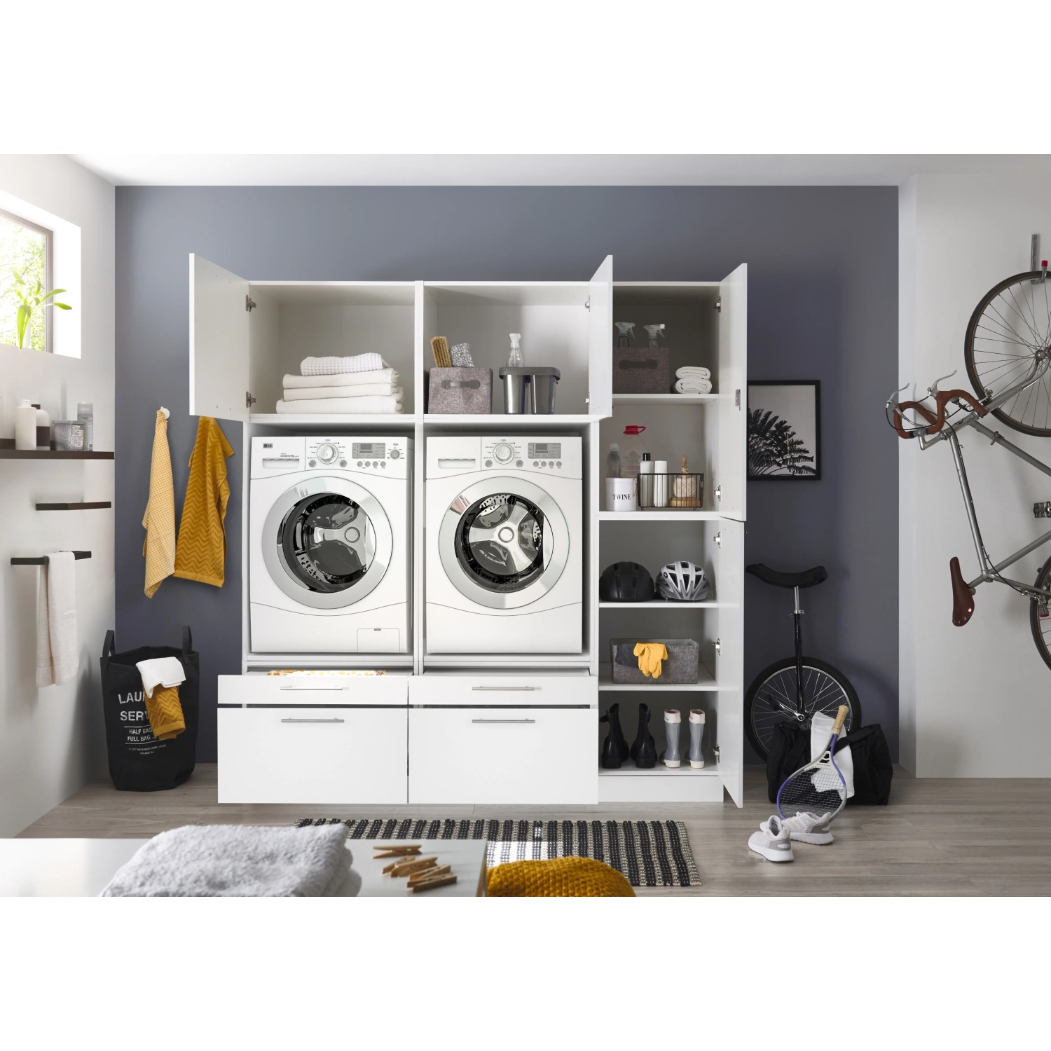 Respekta Hauswirtschaftsraum Set Clara, 200cm, Weiß Matt, mit Waschmaschinenschränken und Hochschrank.