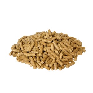 Haufen hellbrauner PINI Apfel Grillpellets aus Hartholz zum Grillen, Räuchern & Smoken. 6mm Durchmesser.