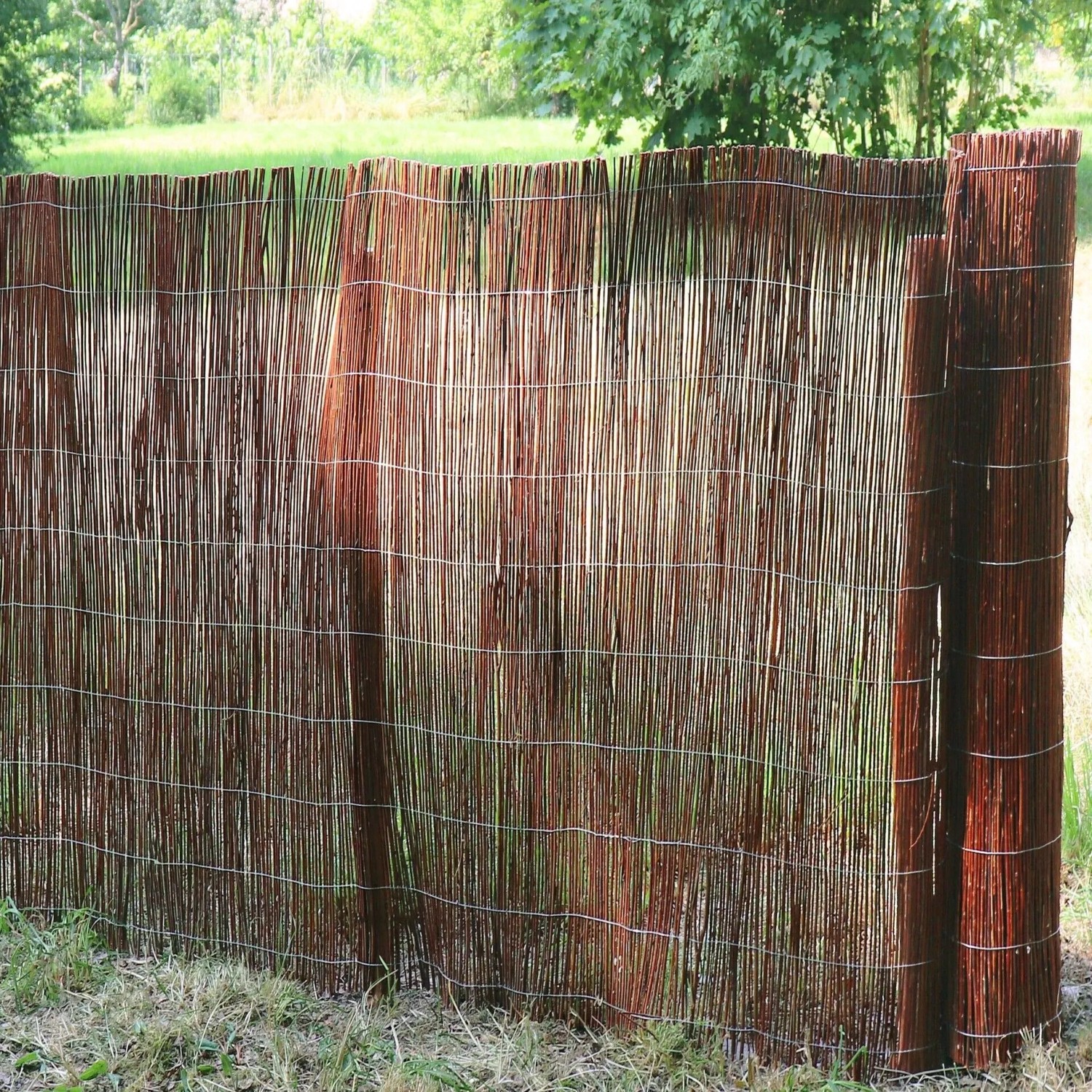 Aquagart Weidenmatte, 120cm hoch, als natürlicher Sichtschutz für Garten und Zaun.