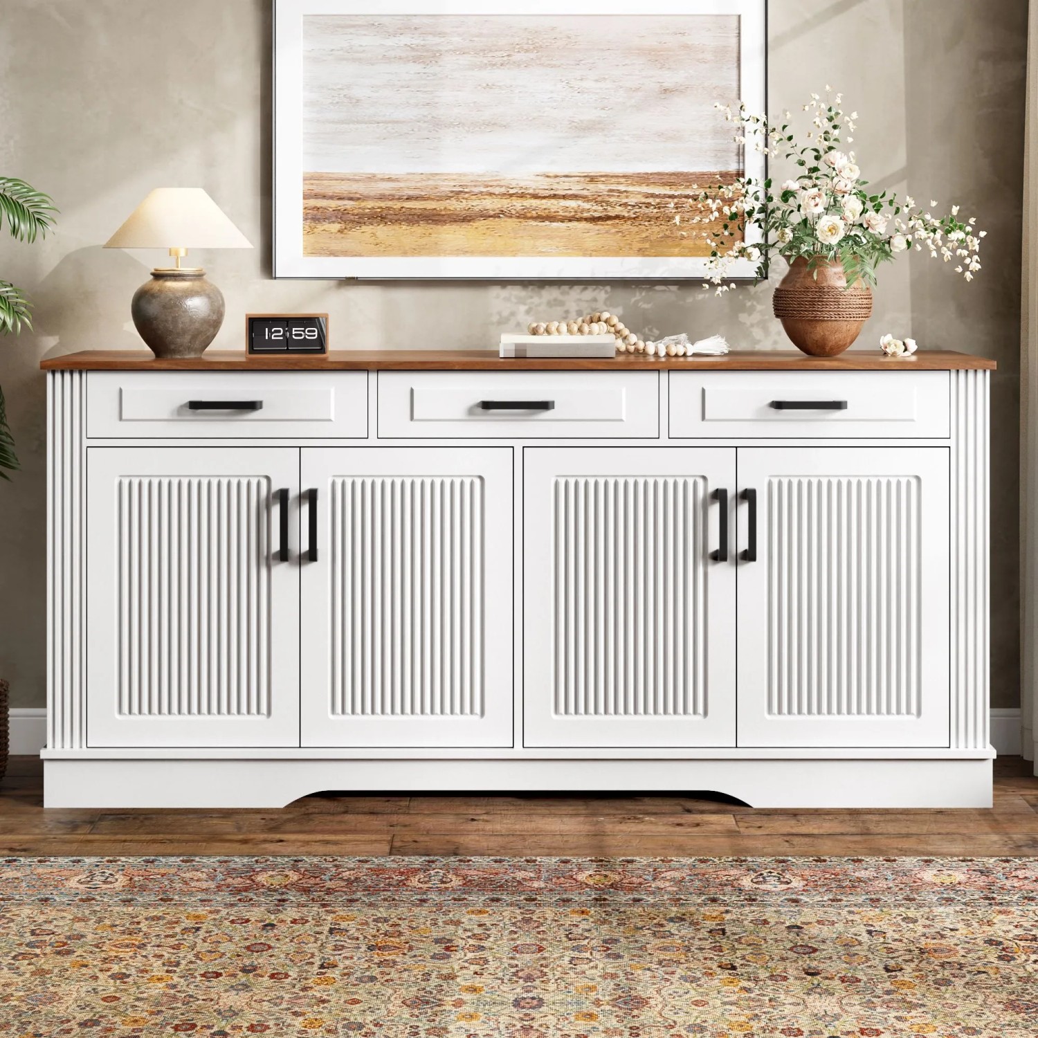 Weißes Merax Sideboard mit Holzplatte, 3 Schubladen und 4 Türen mit vertikalen 3D-Streifen. Moderner Wohnzimmerschrank aus MDF.