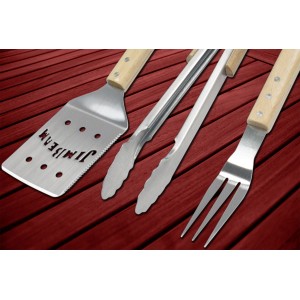 Jim Beam Grillbesteck, 3-teilig: Wender, Zange und Gabel aus Edelstahl mit Holzgriffen.