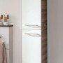 Fackelmann Doppel-Hochschrank Verona, 60 cm, Nussbaum/Weiß Hochglanz für Badezimmer.