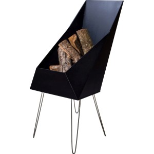 VASNER Merive M4 Feuerkorb, eckig, schwarz, mit Holzscheiten. Mittelhoher Stahlkorpus mit Edelstahlbeinen.