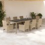 9-teilige Garten-Essgruppe aus beigem Rattan mit Glasplatte und Kissen.