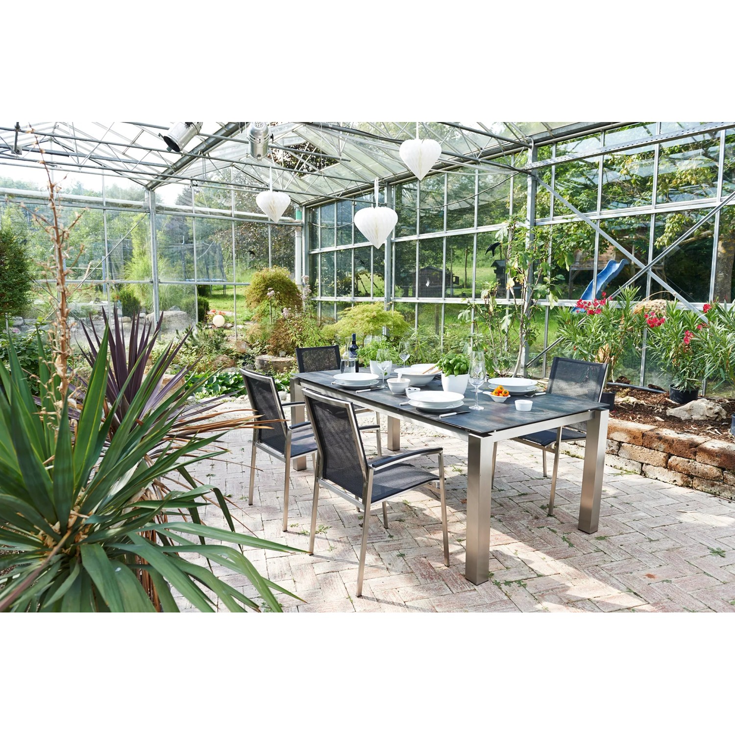 Acamp Gartenmöbel-Set Auris mit 4 Stapelsesseln und Tisch (200x100 cm) aus Edelstahl und Metalica Dark.