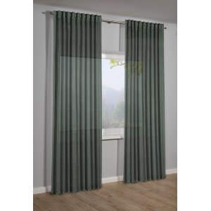 Dunkelgrüner Sehlbach Fertigschal mit Struktur, 135x245 cm, vor Fenster.