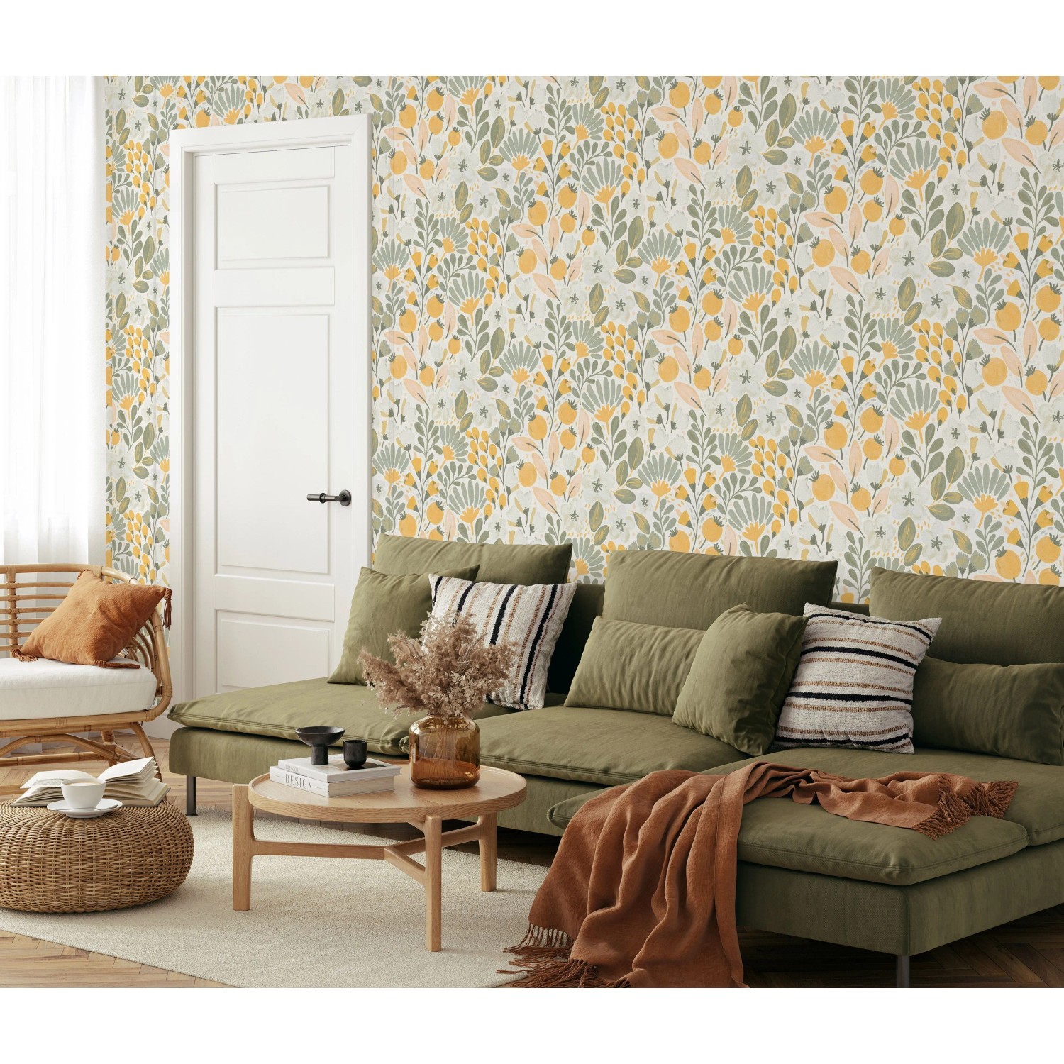 Wohnraum mit Erismann Vliestapete La Terrasse Jardin Poetique in Beige-Grün mit floralem Muster.