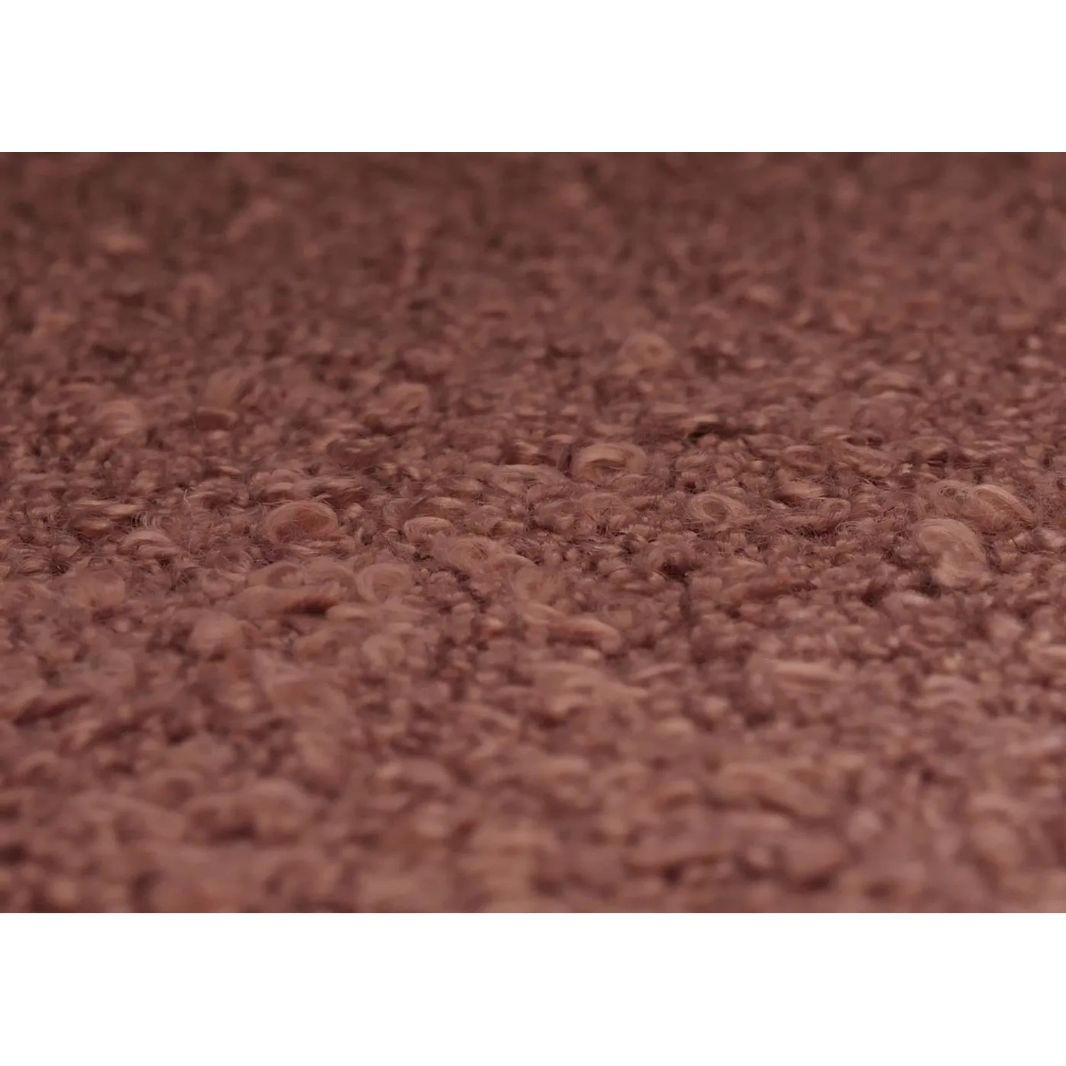 Detailaufnahme: Brauner Bouclé-Stoff (540g/m²) des MCW Esszimmerstuhls im 6er-Set.