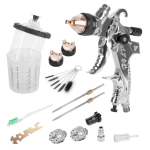 STAHLWERK HVLP Lackierpistolen-Set mit Sprühpistole, 650 ml Fließbecher, Düsen und Reinigungszubehör für Lackierarbeiten.