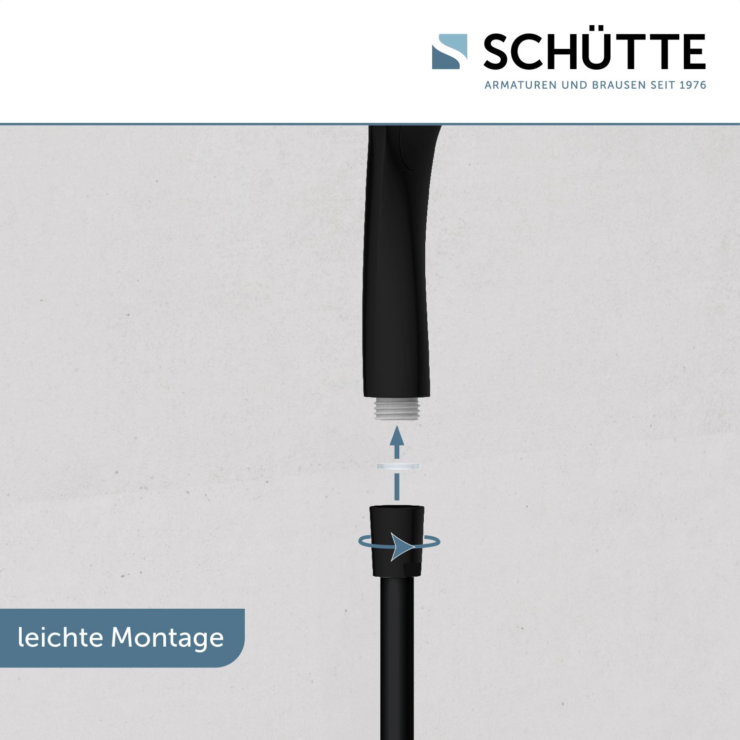 Montage des schwarzen Schütte Stangenbrause-Sets Capri. Einfache Installation der Duschstange.