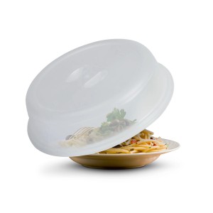 Transparente ProHome Mikrowellenhaube (26x7cm) über einem Teller Pasta. Geschirr für die Küche.