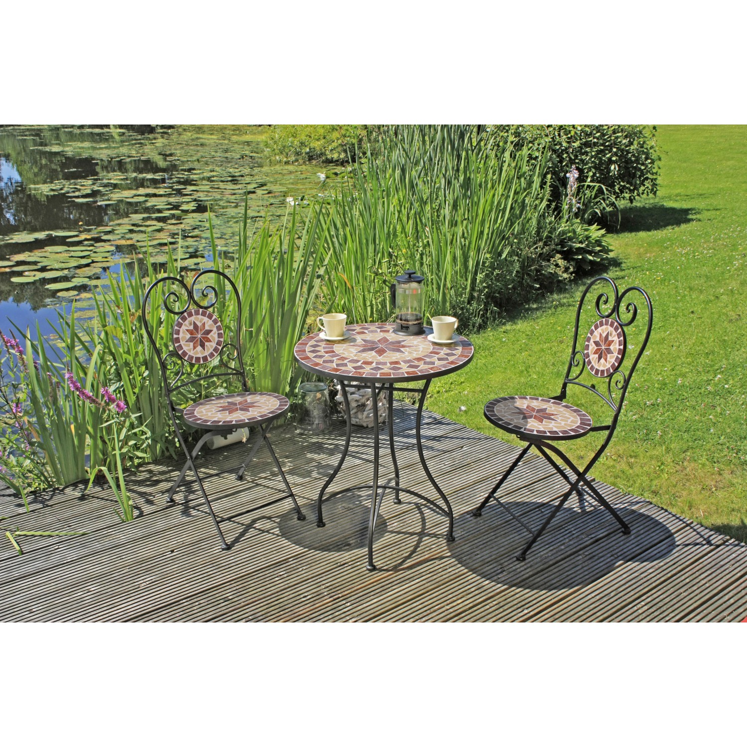 3-teiliges Balkon-Set Mosaik Amarillo von Garden Pleasure mit Tisch und zwei Stühlen.