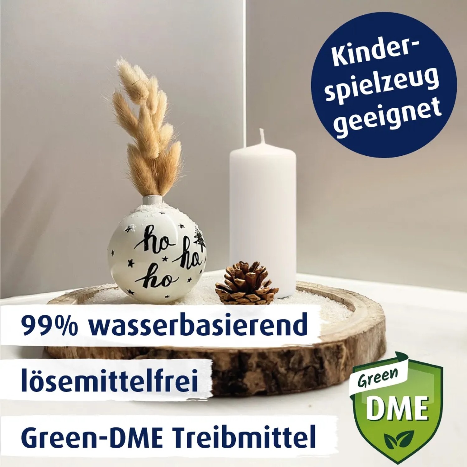 Belton Free AQUAcolours Buntlack Reinweiß matt: Dekoration mit lackierter Kugel, Kerze und Zapfen.