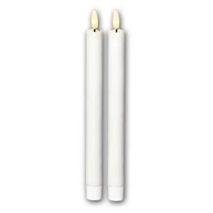 Zwei weiße LED Stabkerzen aus Echtwachs mit warmweißer Flamme, 25 cm hoch. Ideal für Lampen & Leuchten.