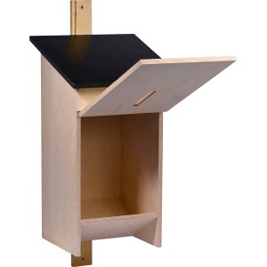 Dobar Hornissenkasten aus Holz, braun, mit geöffneter Klappe. Nützlingskasten mit wetterfestem Dach.