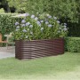 Braunes furnicato Metall-Hochbeet (224x80x68 cm) mit blühenden Hortensien im Garten.