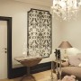 Wohnraum mit weißen ORAC DECOR Zierleisten P8030 LUXXUS als Wanddeko, 2 Stück im Set.