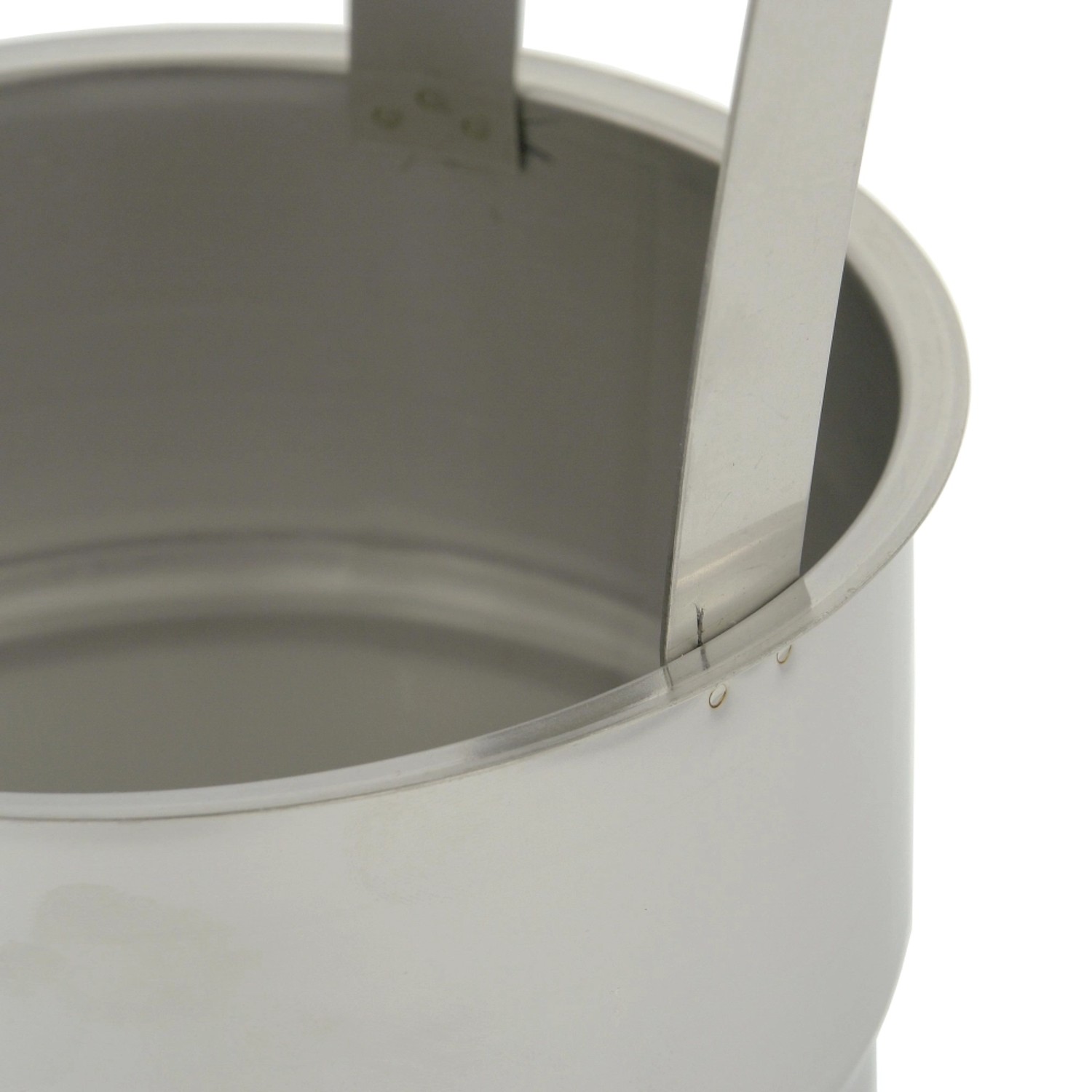 Detailaufnahme: H&M Germany Kamin-Regenhaube aus Edelstahl, Schornsteinzubehör.