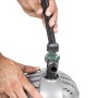 Heissner Aqua Jet Eco Teichpumpen-Set 4900 l/h mit Wasserspielaufsätzen und Teleskopsteigrohr.