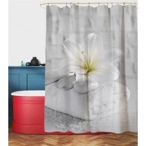 Sanilo Duschvorhang Good Feeling 180x200 cm mit Lilien-Motiv für entspannendes Duschen.